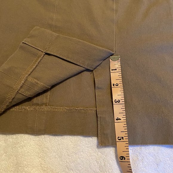 Short skirt - Picture 4 of 7